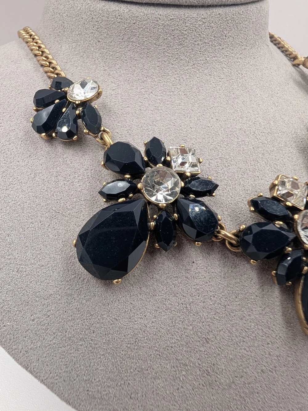 J.Crew Midnight Dark Navy Crystal Floral Cluster Statement Bib Necklace 0408
